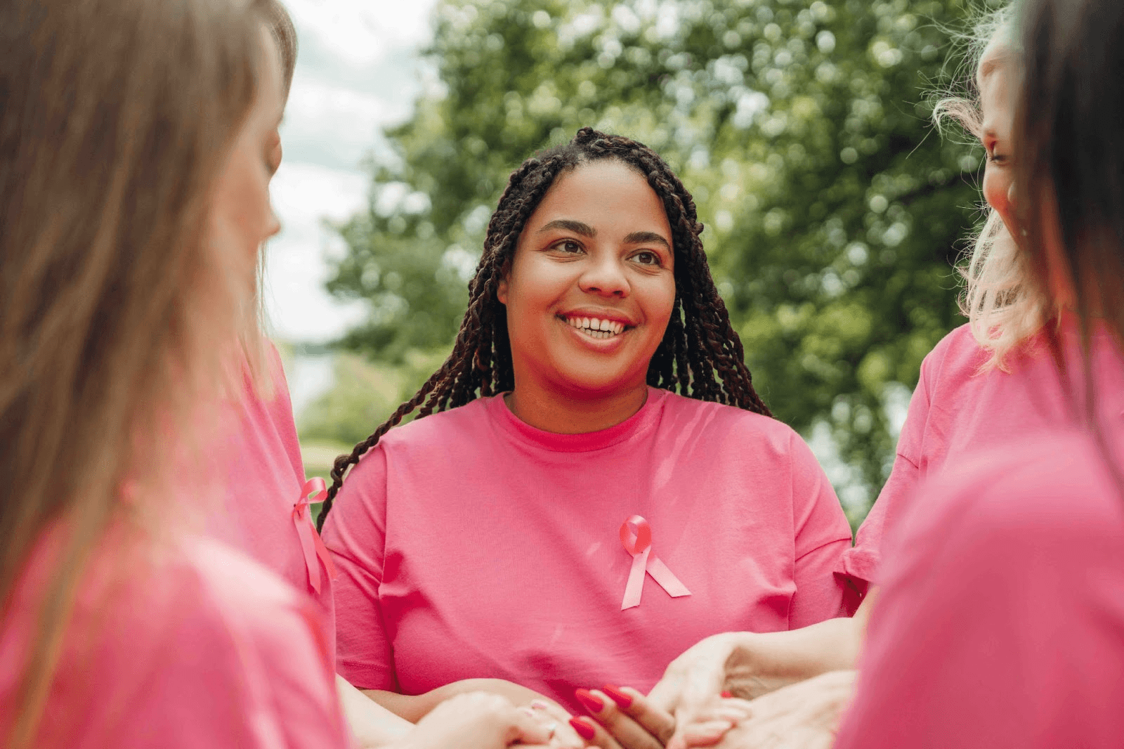 Community gathering highlights solidarity and the importance of early detection of breast cancer during awareness events.