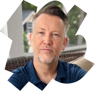 A man with short grey hair and white beard - ÜberStrategist Images