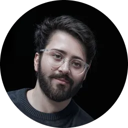 Lissan Headshot