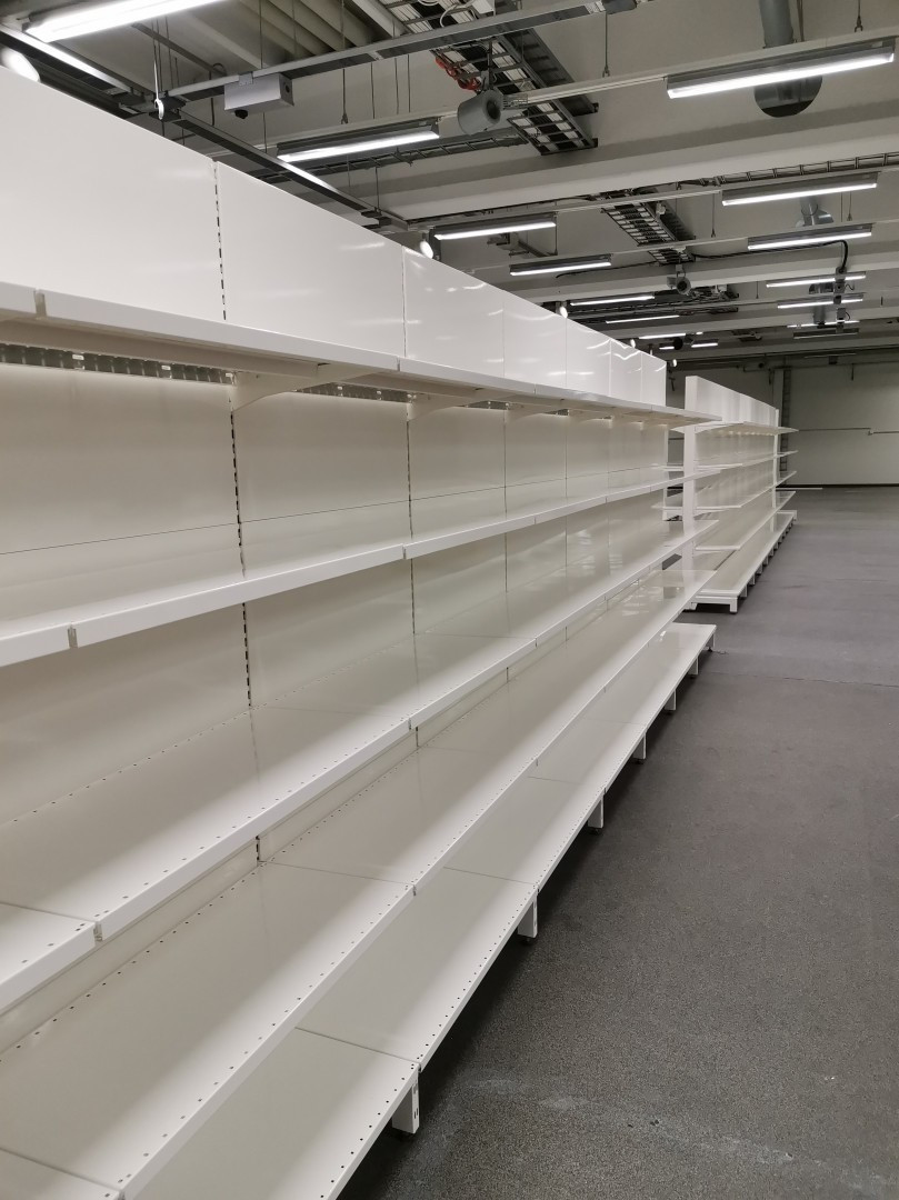 Kalustesiirto onnistuu myös tavarat paikallaan