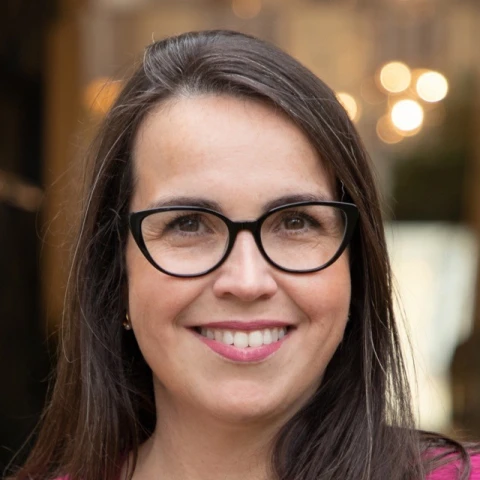 Ariane Feijó