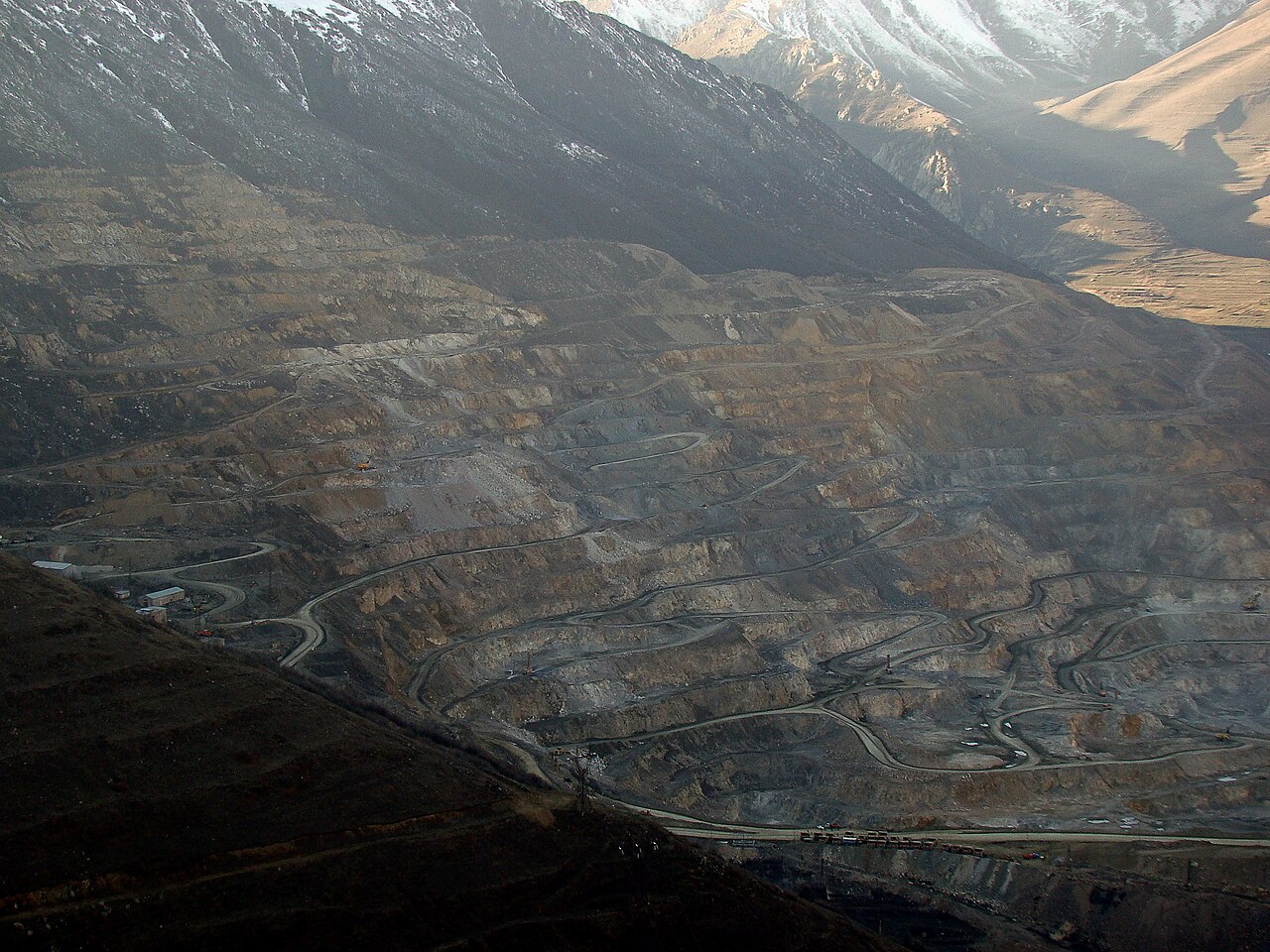 Armenian Metallurgy Output Rises 33%