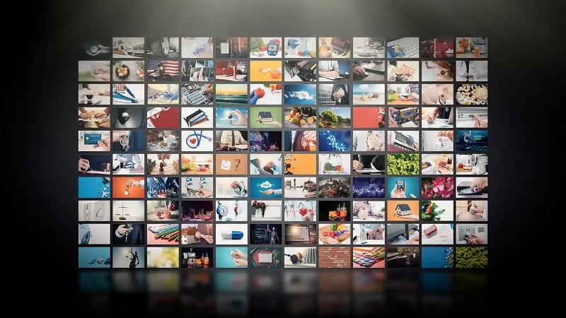 Digital Signage Displays vs. TVs: Which Is Best for Your Business?