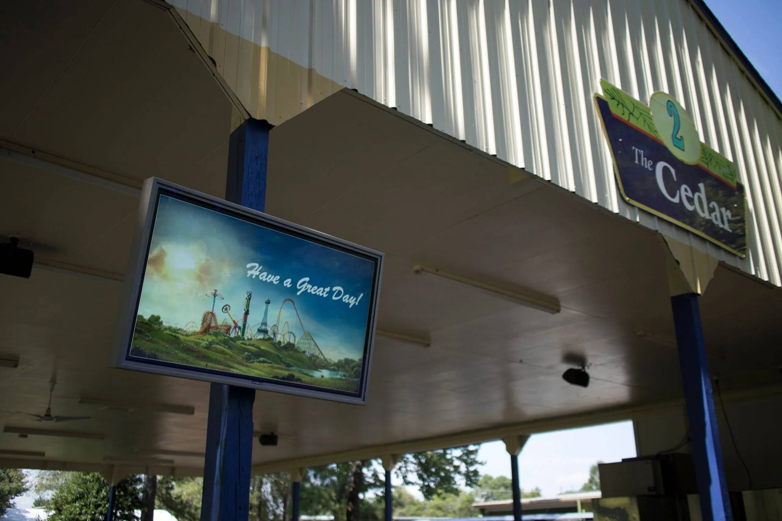 Mvix_kings_dominion_install_03