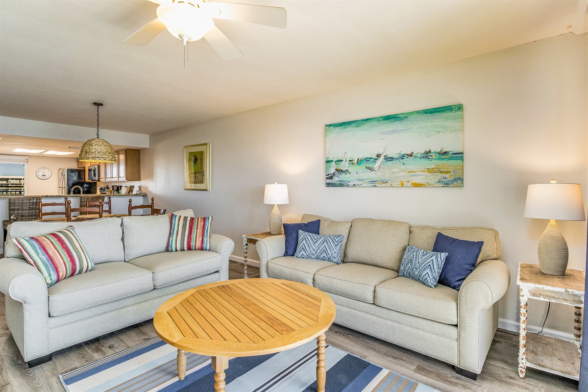 Orange Beach Gulf-Front 2BR • Sleeps 5 • High-Top Balcony Table • Pool • Boats photo 5