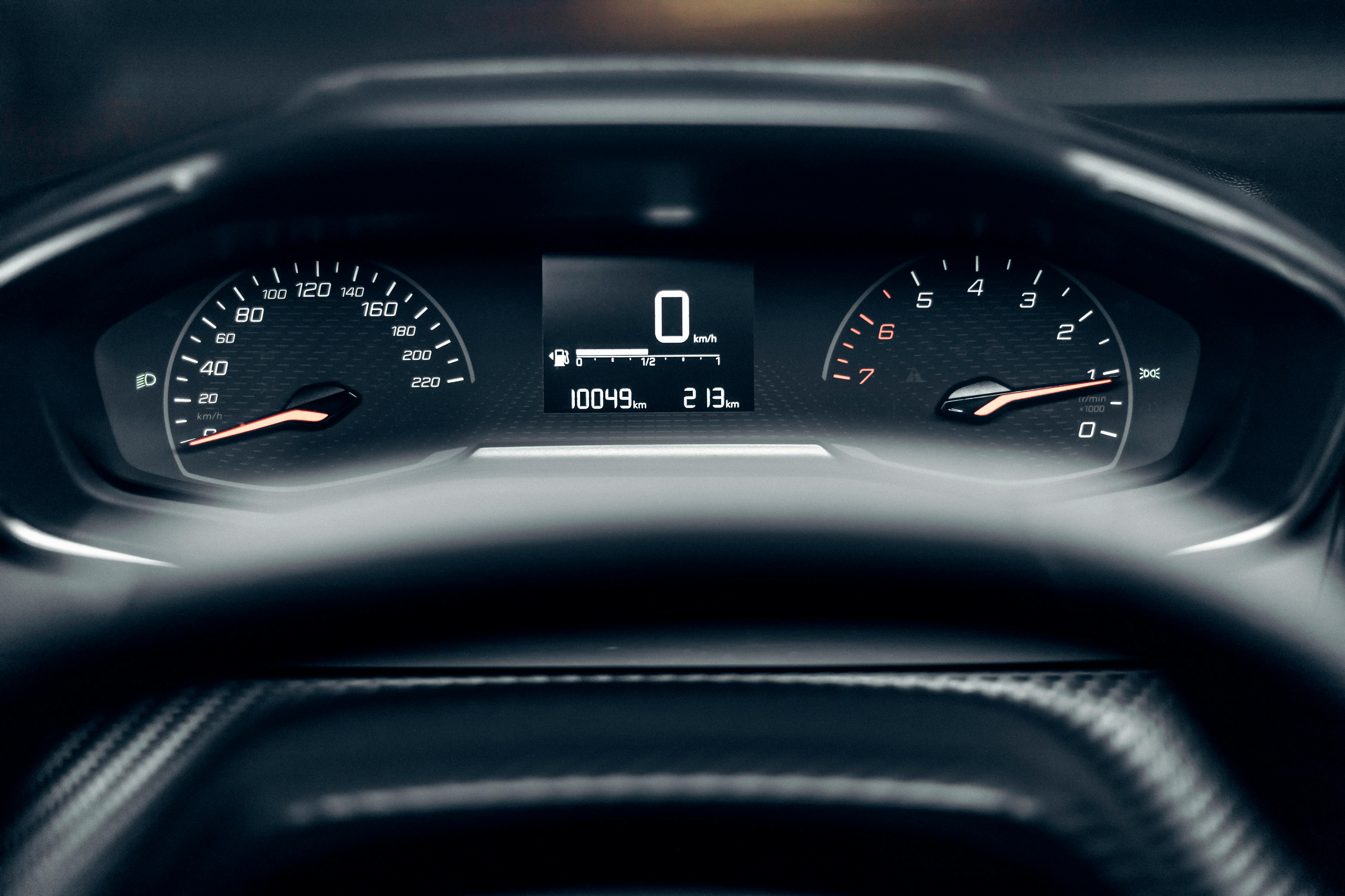 Géolocalisation de véhicule professionnels : un atout clé pour respecter ma loi de roulage