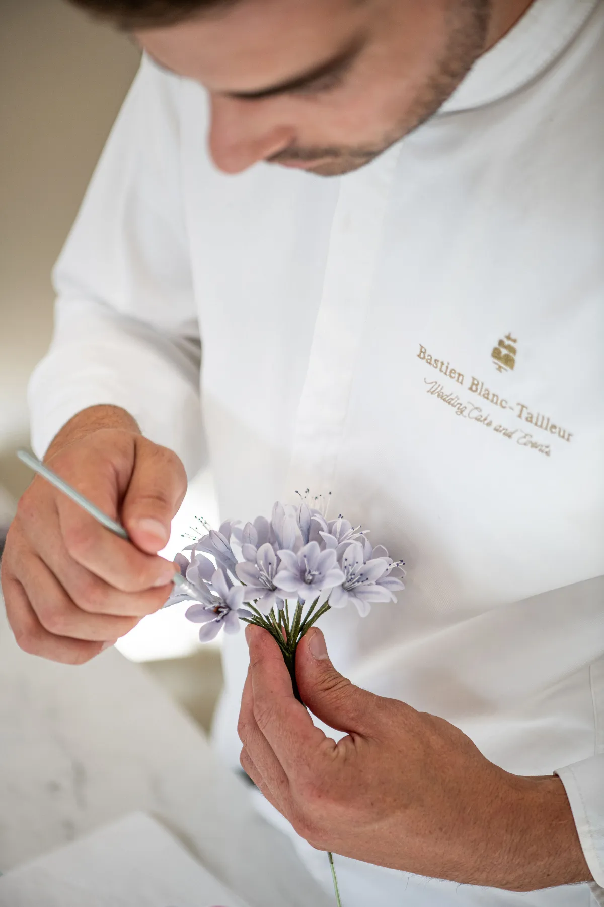 chef bastien blanc-tailleur making delicate agapanthes sugar flower