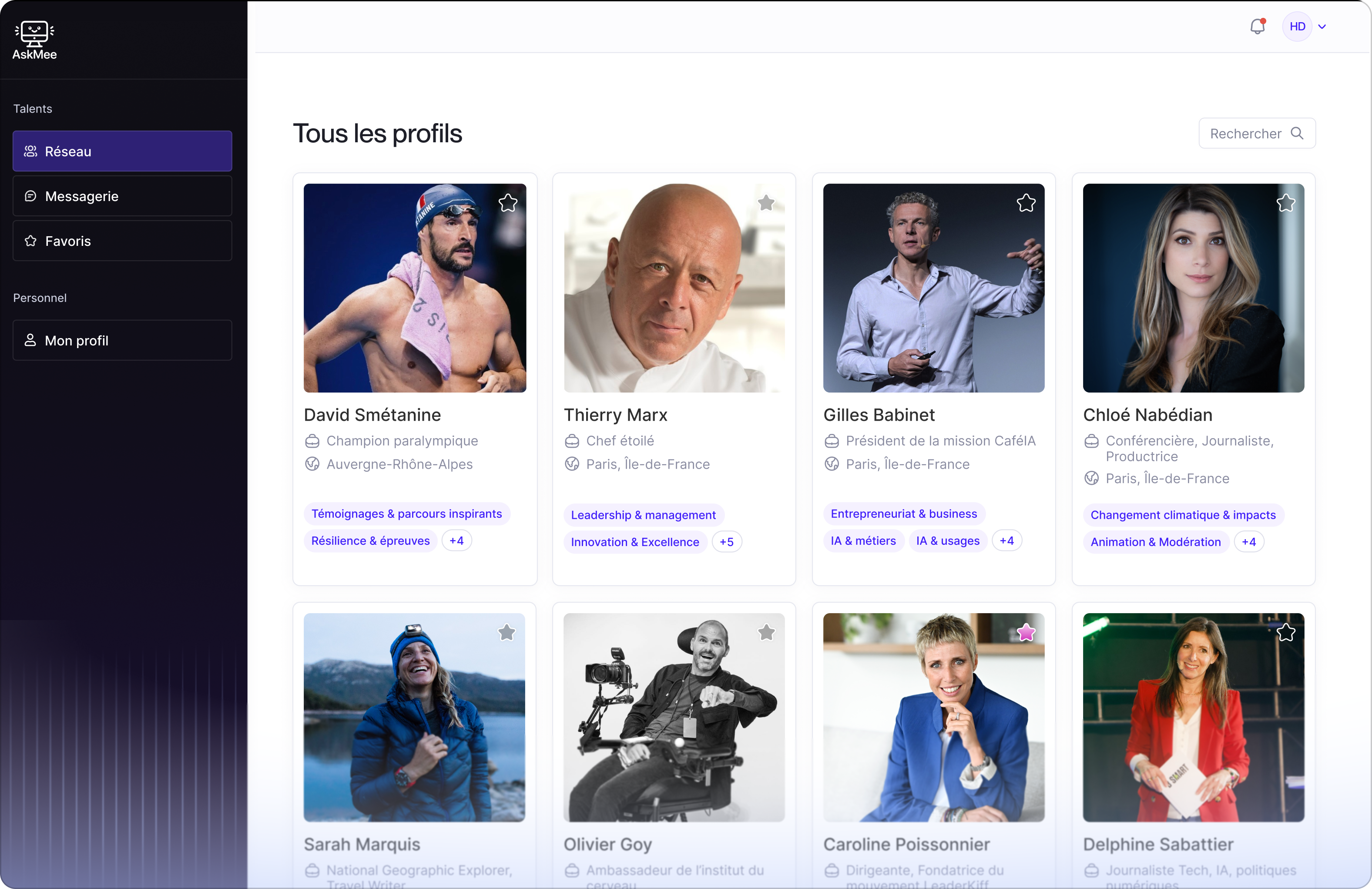 Interface d'une application avec un catalogue de profils professionnels incluant Thierry Marx, Caroline Poissonnier, Luc Julia, et Delphine Sabattier, montrant leurs rôles, localisations, évaluations par étoiles et domaines d'expertise.