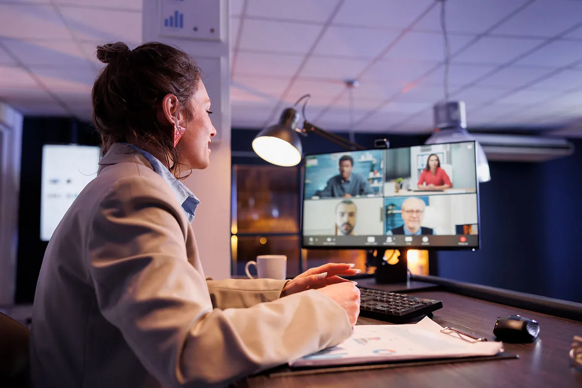 female-business-video-call-time-zone-difference-building-a-strong-global-team-edge-tutor