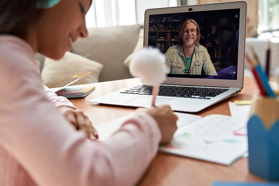 online-teacher-on-laptop-understanding-kids-learning-styles-and-how-to-adapt-your-esl-teaching-edge-tutor