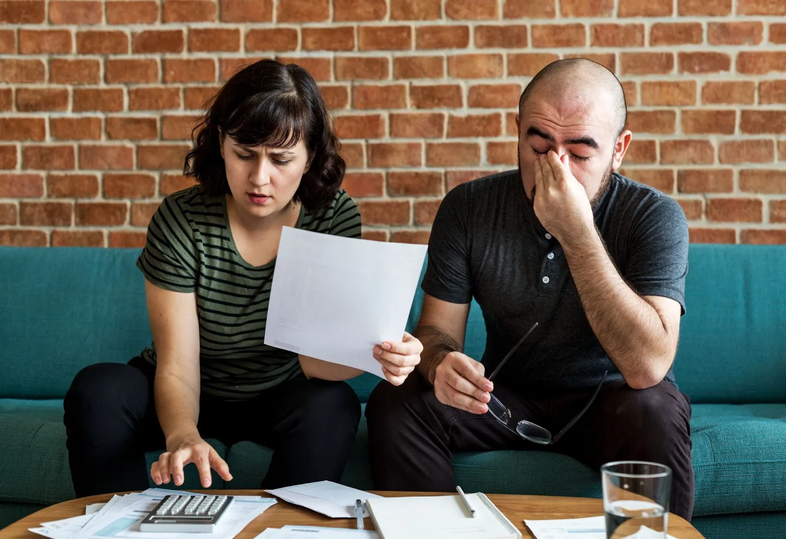 couple-managing-taxes-common-tax-mistakes-made-by-first-time-freelancers-edge-tutor