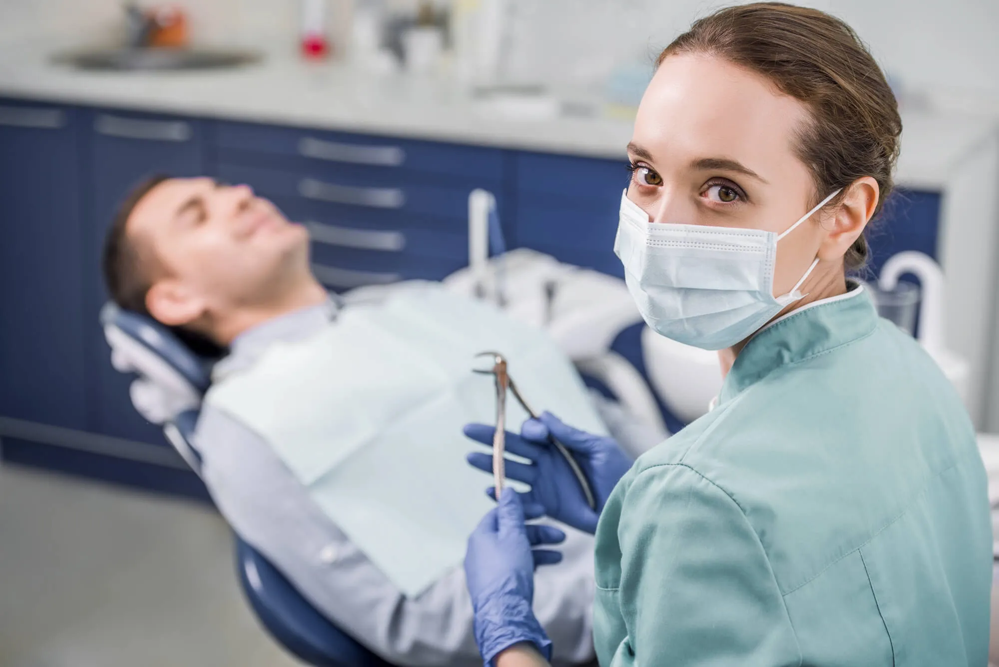 dentist florence sc wearing a mask