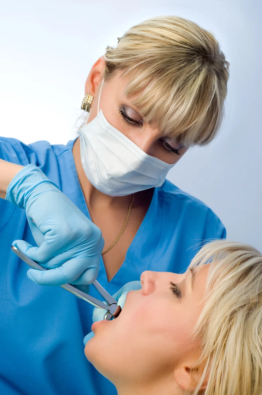 extractions-florence-sc-dentist-forceps-tooth-removal