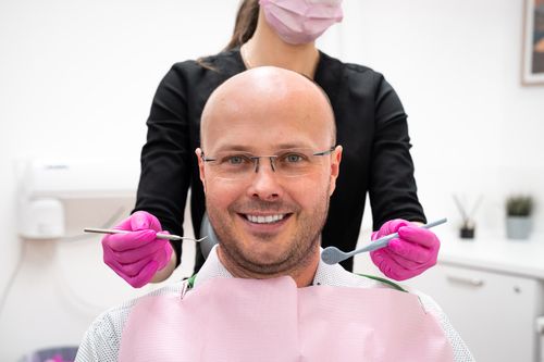 Spokojený pacient Kiss Dent