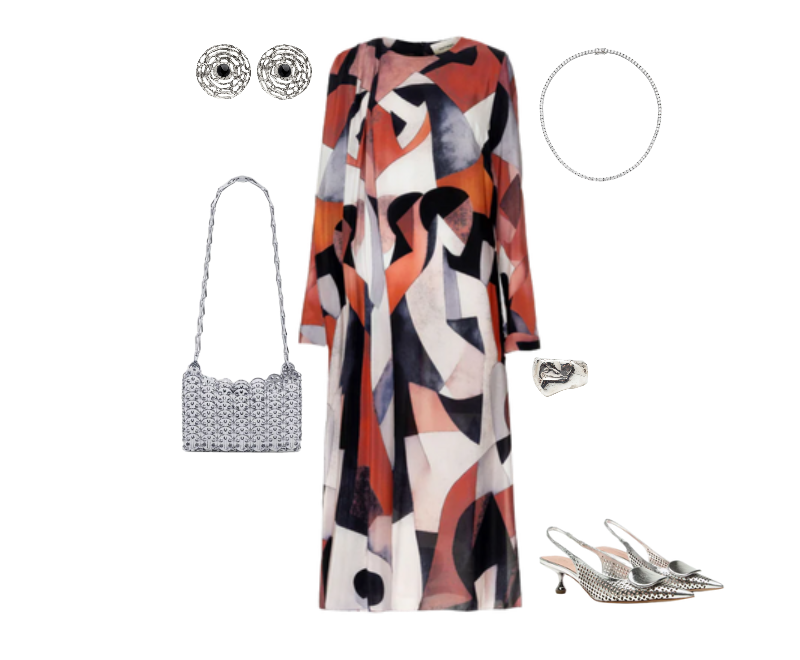 Vestido maxi de seda estampado abstrato, Slingback prateados de salto baixo, Bolsa de ombro prateada texturizada, Brincos redondos, Pulseira prateada