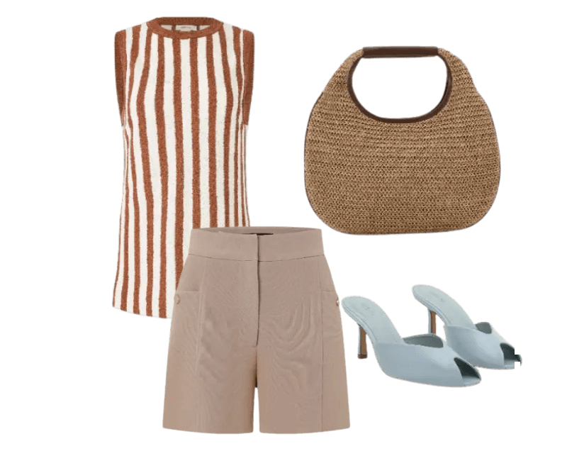 blusinha listrada marrom e branco, shorts bege, mules azul claro, bolsa de palha.