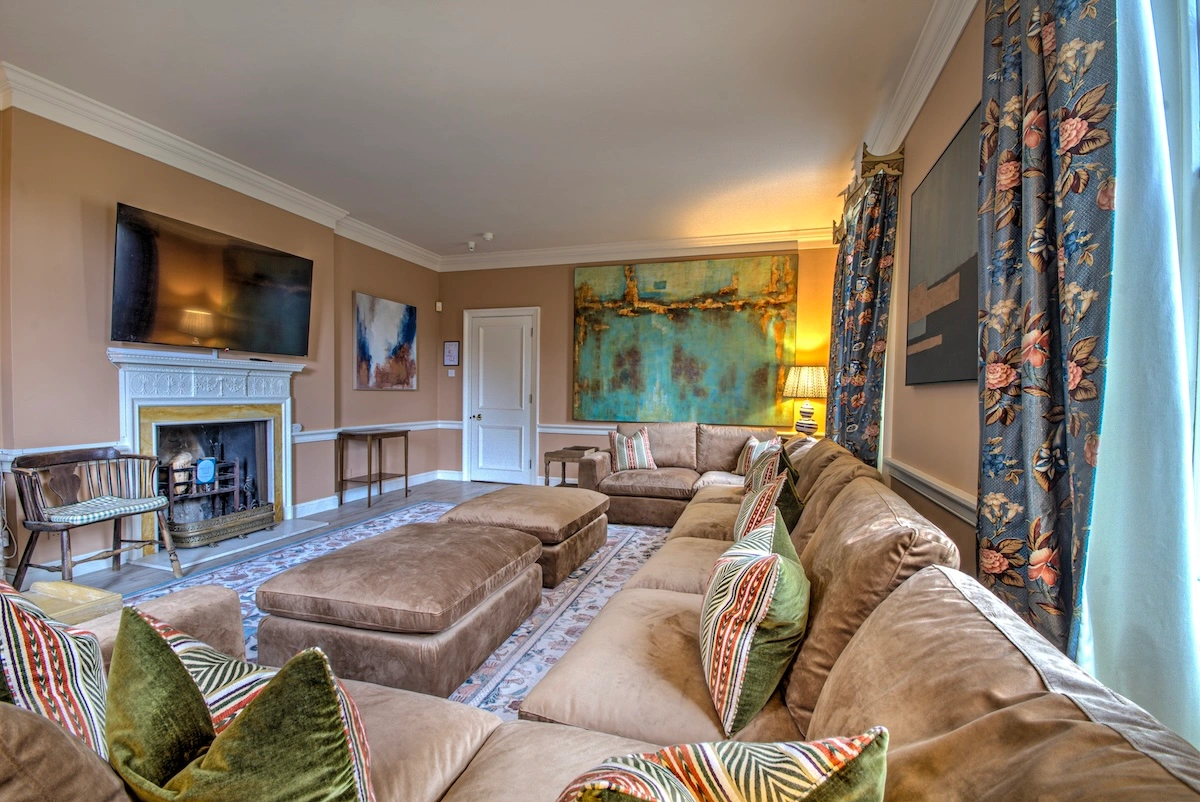 Abbey House Stays library