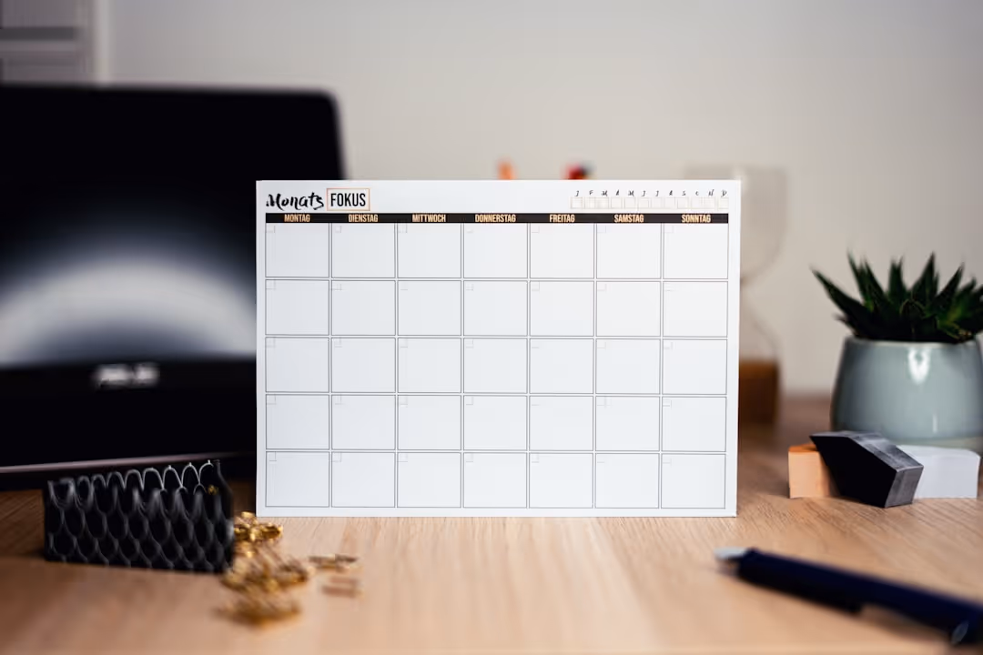 calendar highlighting a short repayment schedule - short term commercial loan