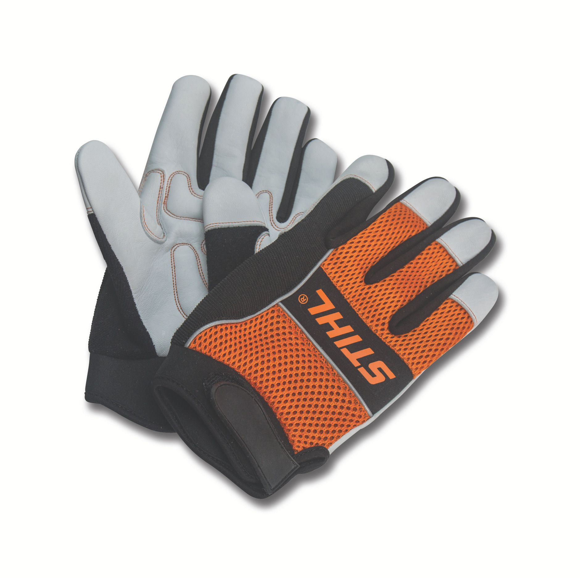 High-quality gloves that provide comfort and breathability.
