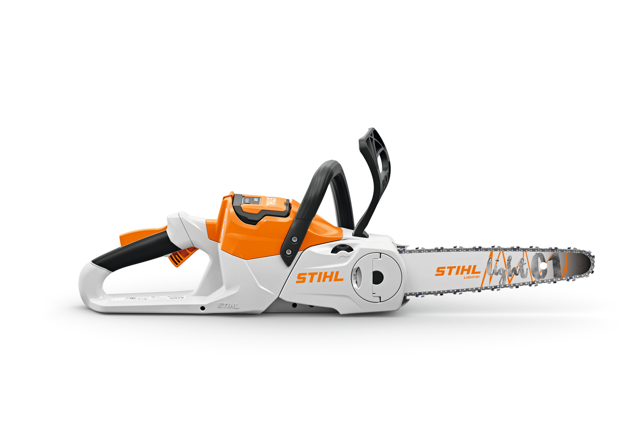 The MSA 60 C-B is the lightest battery chainsaw in the STIHL lineup and replaces the MSA 120 C-B. It provides powerful performance along with lightweight convenience for the home.