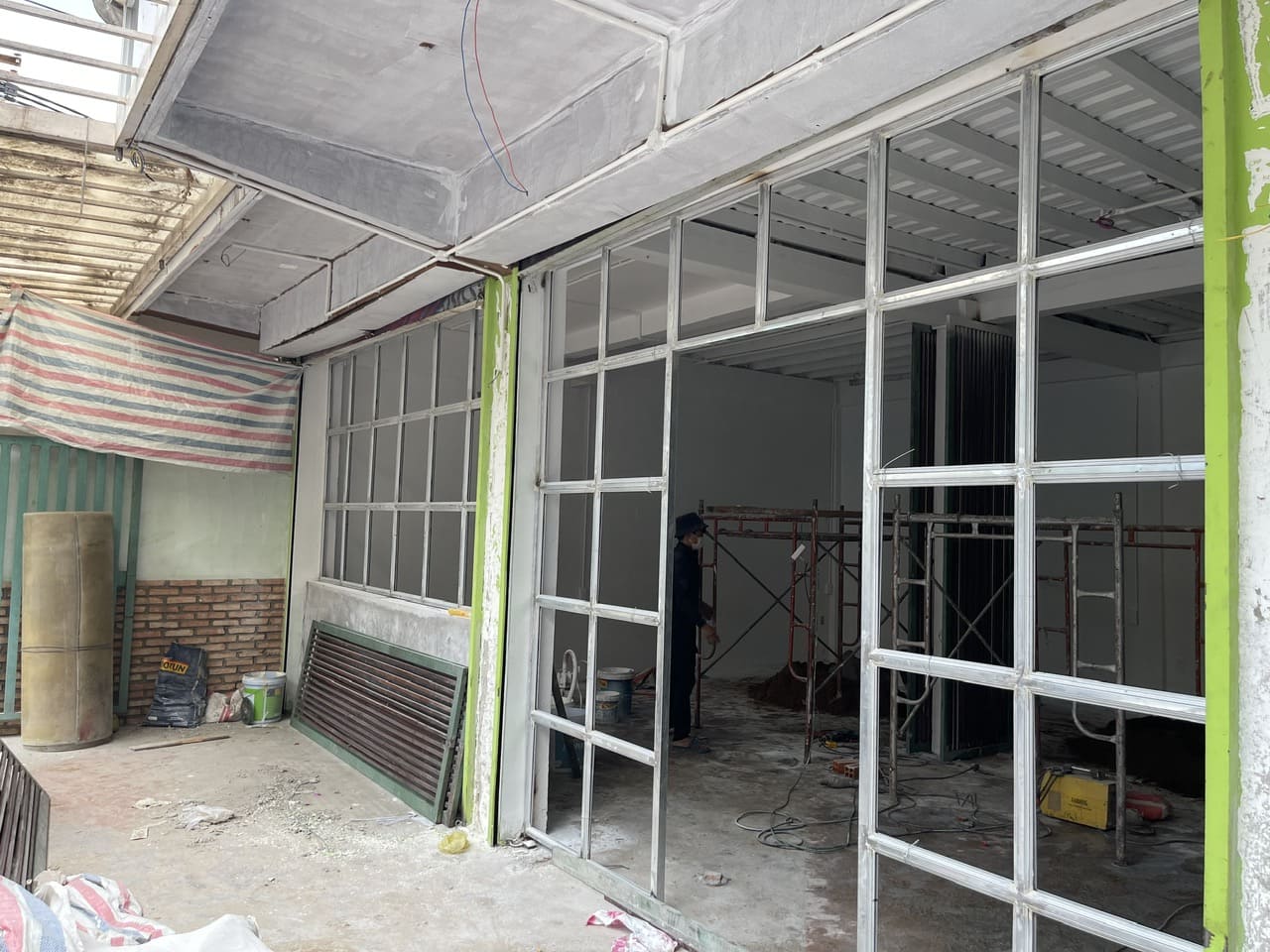 Dịch vụ sửa nhà trọn gói TPHCM, Báo giá 15 Hạng mục chi tiết 2026