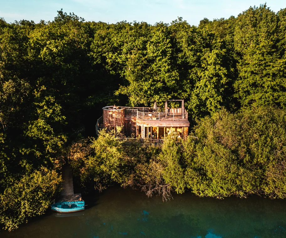 Cabane Spa Etincelle sur pilotis - Cabanes des Grands Reflets à proximité de la Suisse et de l'Allemagne