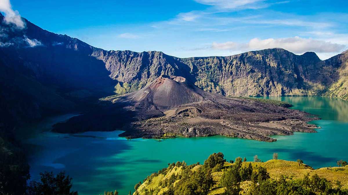 Penimbungan Waterfall Mount Rinjani