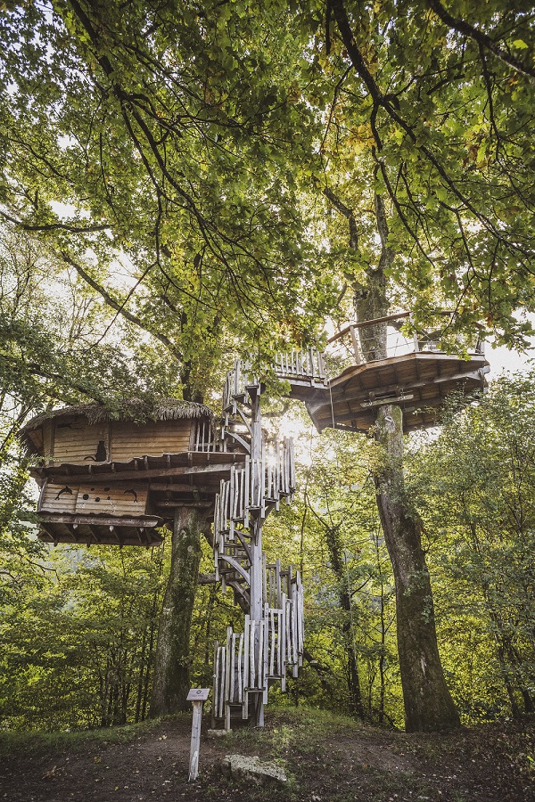 Cabane Dans Les Arbres Atlantide - Famille - Coucoo Cabanes - Cabanes des Grands Lacs