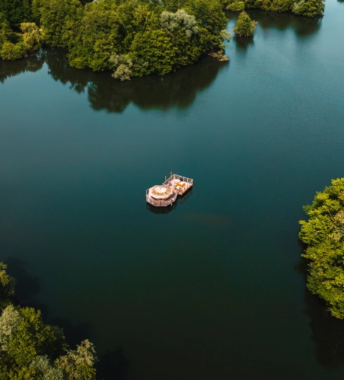 Cabane Spa Corail | Cabanes des Grands Lacs | Flottante sur le lac