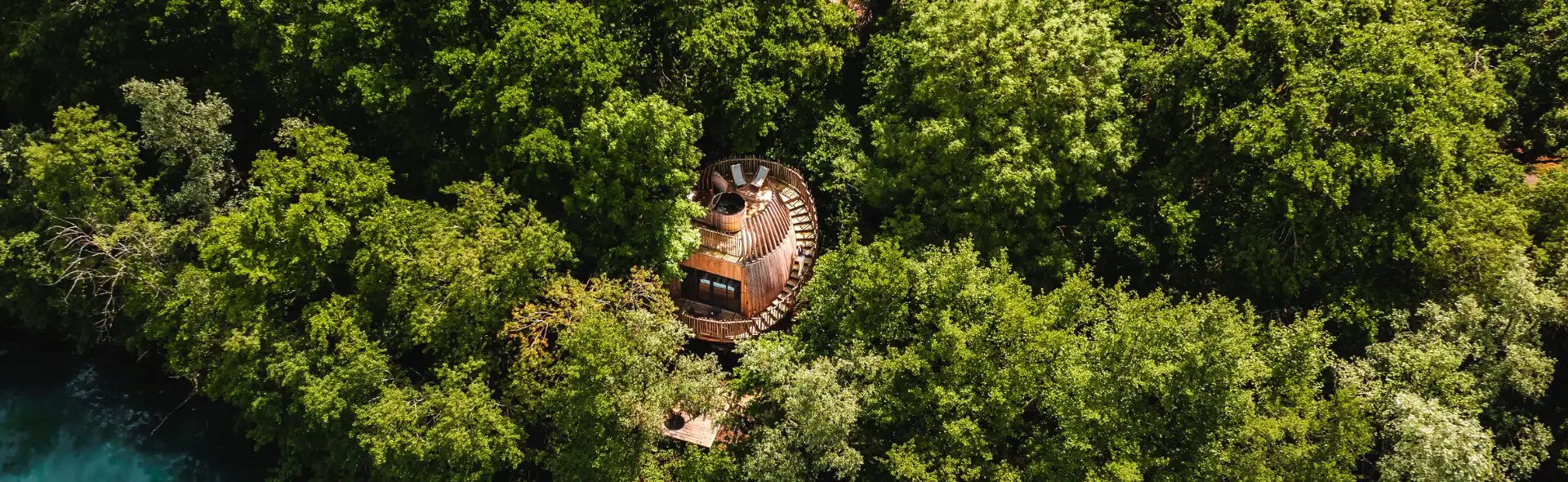 Cabane Spa Australe | Cabanes des Grands Lacs | Sur Pilotis