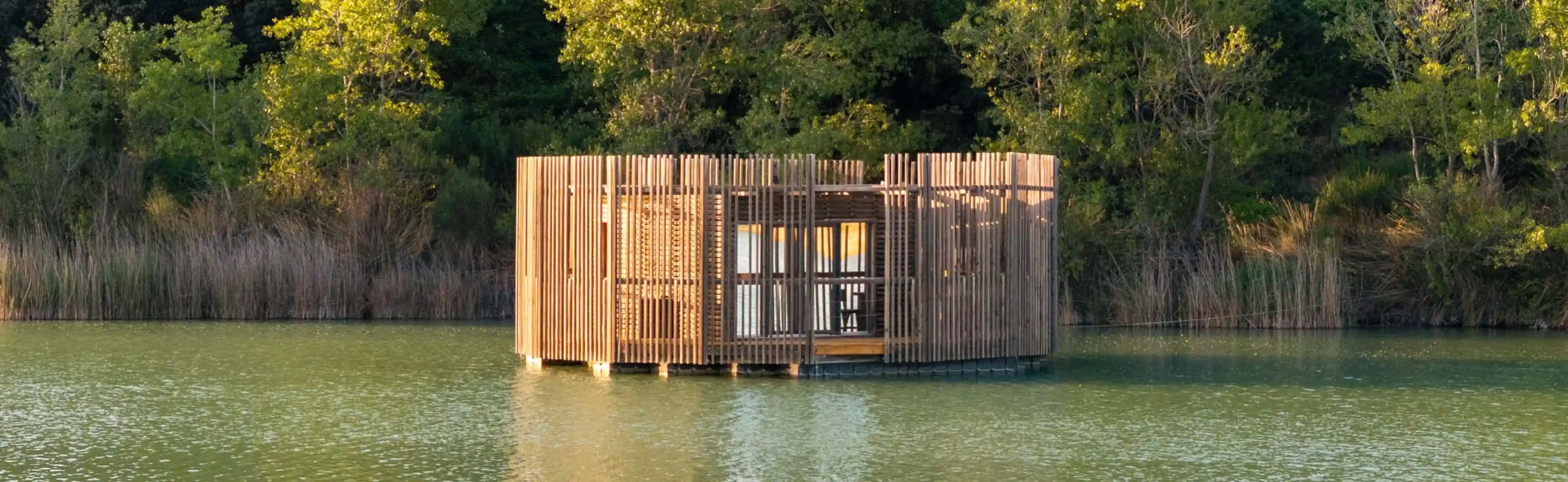 Cabane Nectar | Cabanes des Grands Cépages | Flottante sur l'eau