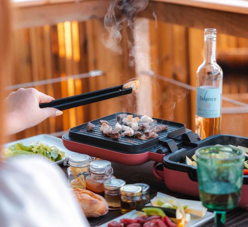 Raclette and fondue - Coucoo Cabanes des Grands Cépages
