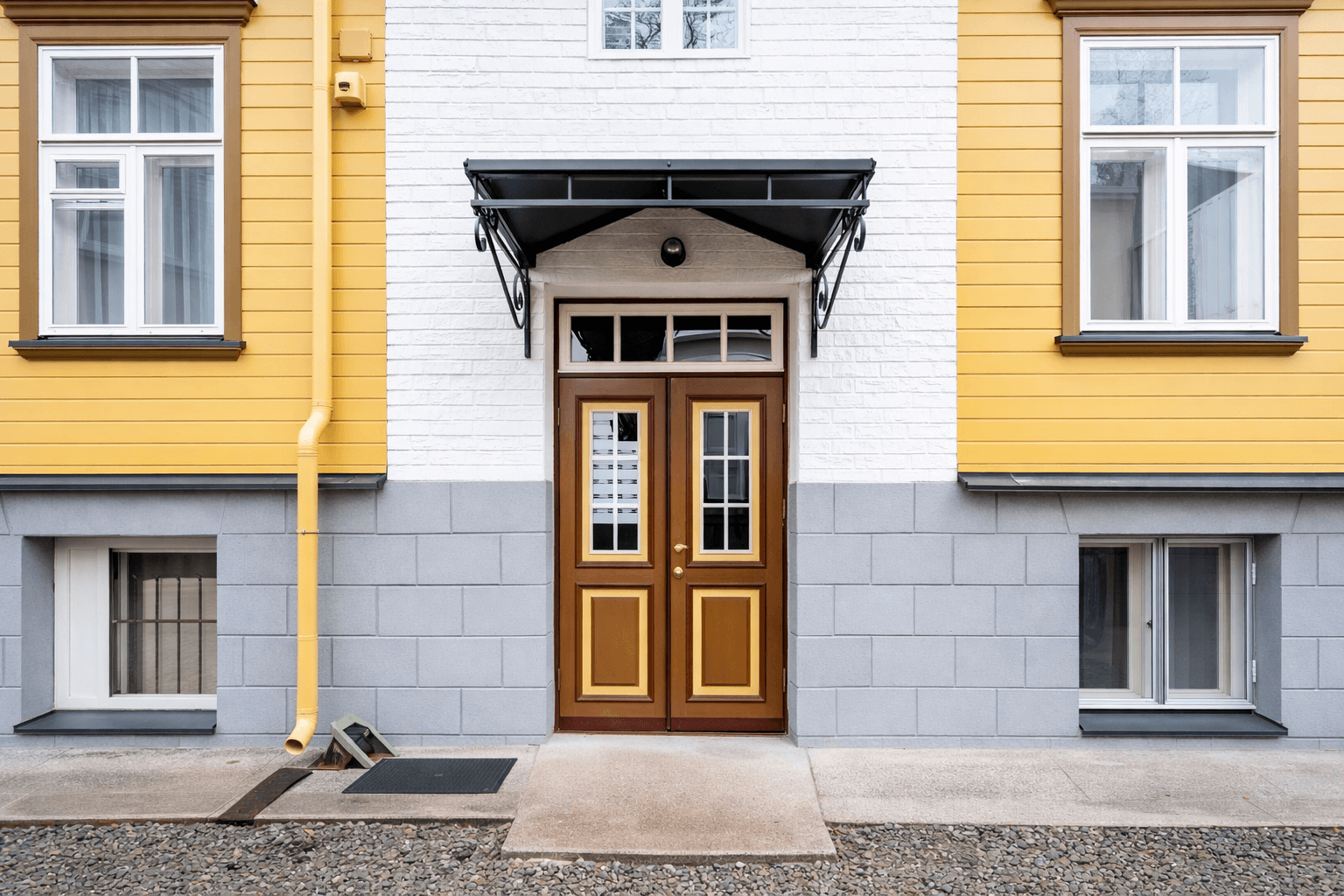 Uste ja akende paigaldus Eestis – Ma Sulle Ehitan OÜ kvaliteetselt teostatud töö.