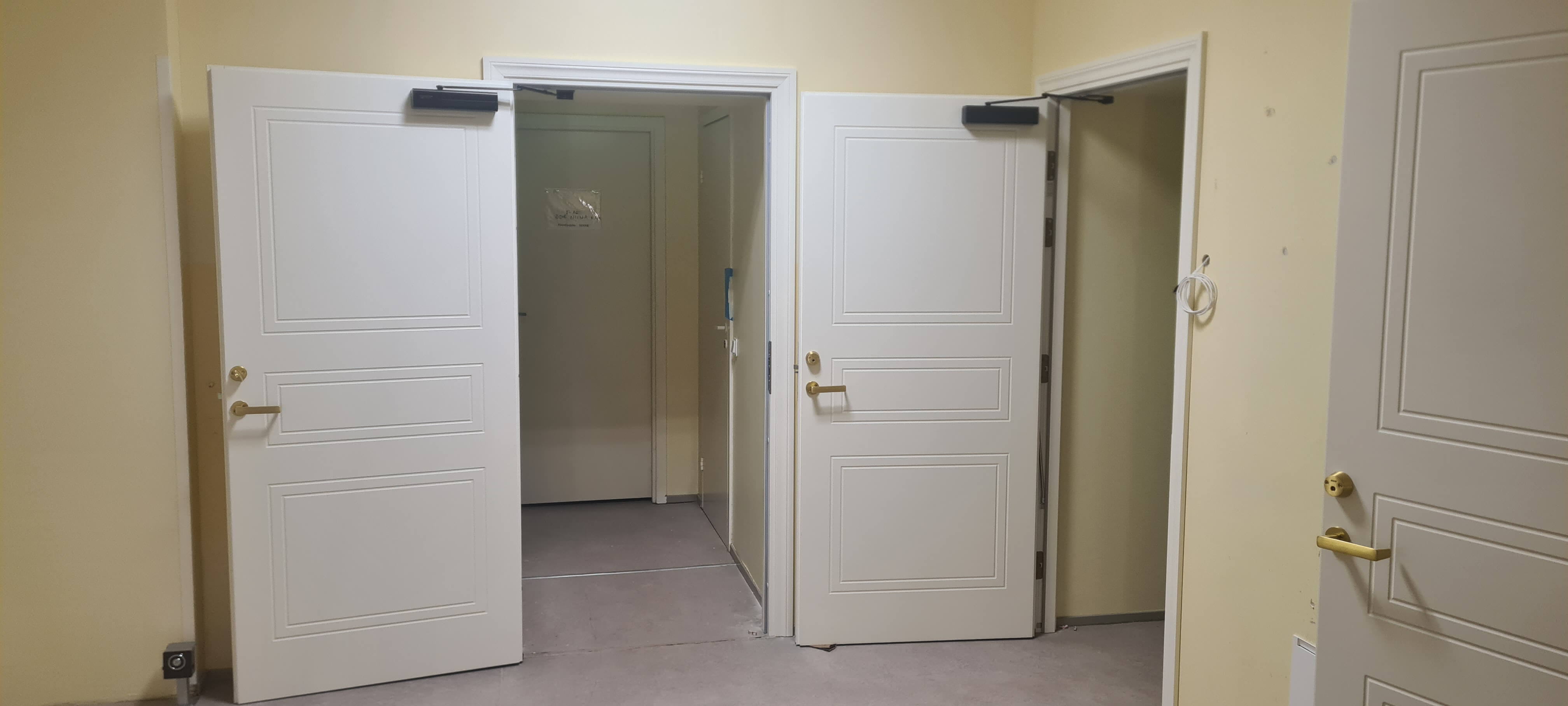 Uste ja akende paigaldus Eestis – Ma Sulle Ehitan OÜ kvaliteetselt teostatud töö.