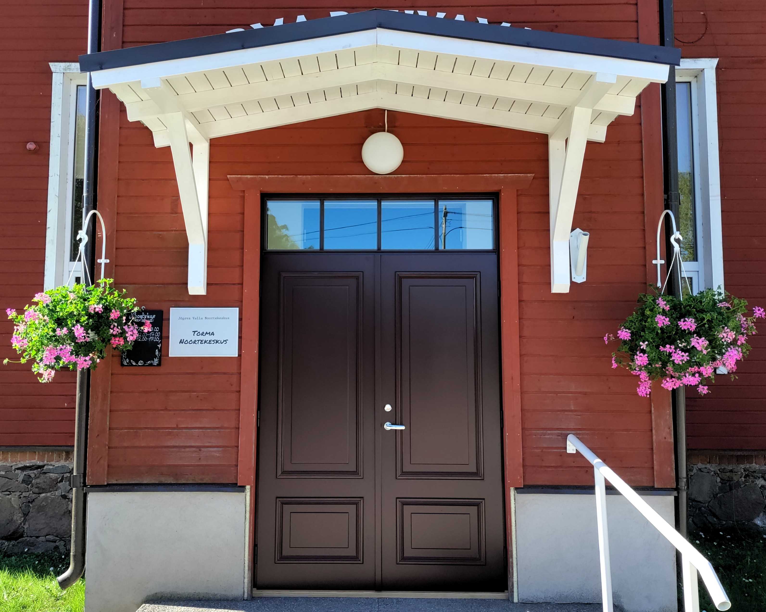 Uste ja akende paigaldus Eestis – Ma Sulle Ehitan OÜ kvaliteetselt teostatud töö.