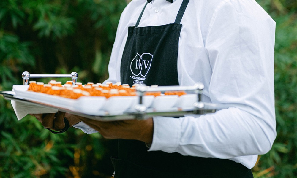 Service cocktail mariage par DV Traiteur adapté aux allergies et régimes alimentaires des invités