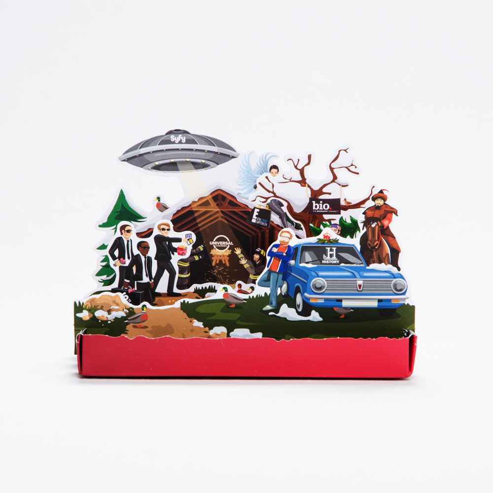 Weihnachtskrippe mit Figuren aus dem NBC-Universum –ohne Schnee als originelles Weihnachts-Giveaway für Geschäftspartner.