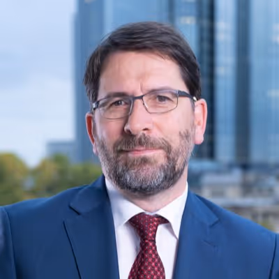 Slomka_Dr. Lars_Kaufmännischer Bereich_Frankfurt