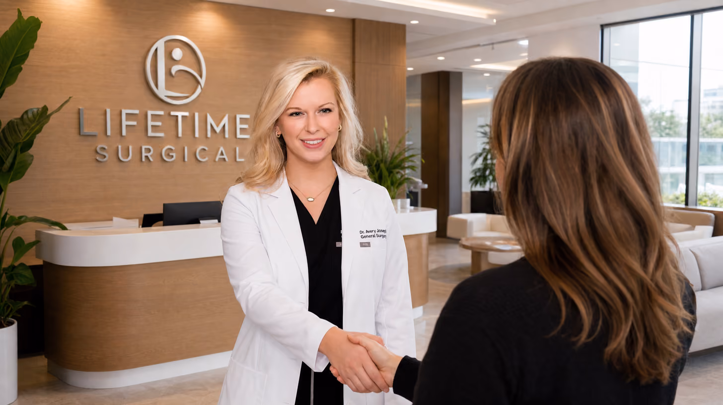 Dr. Avery Joseph consulting with patient about outpatient surgery at Lifetime Surgical