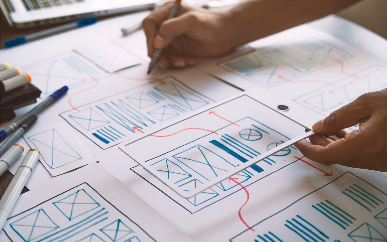 Header graphic for the article 'Designing information architecture for mobile apps'