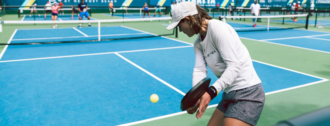 How to Swing a Two-Handed Pickleball Backhand: Step-by-Step Overview