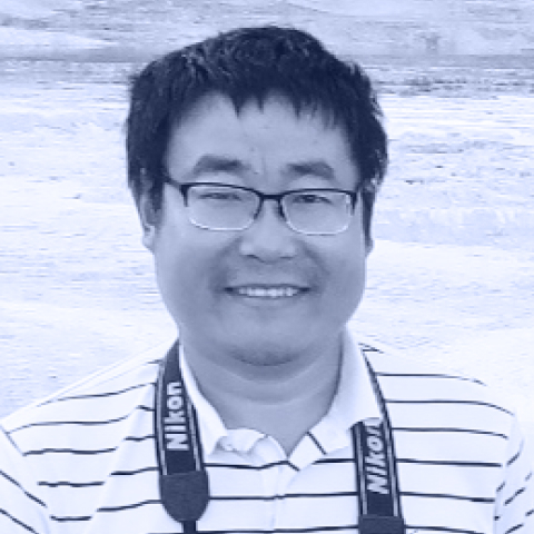 Binwei Yang Photo