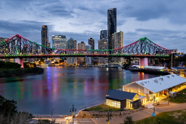 Howard Smith Wharves under the Story Bridge at night