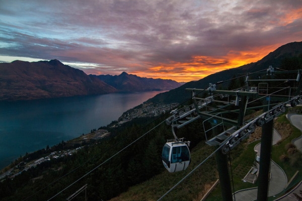 Skyline Queenstown gondola and panoramic views