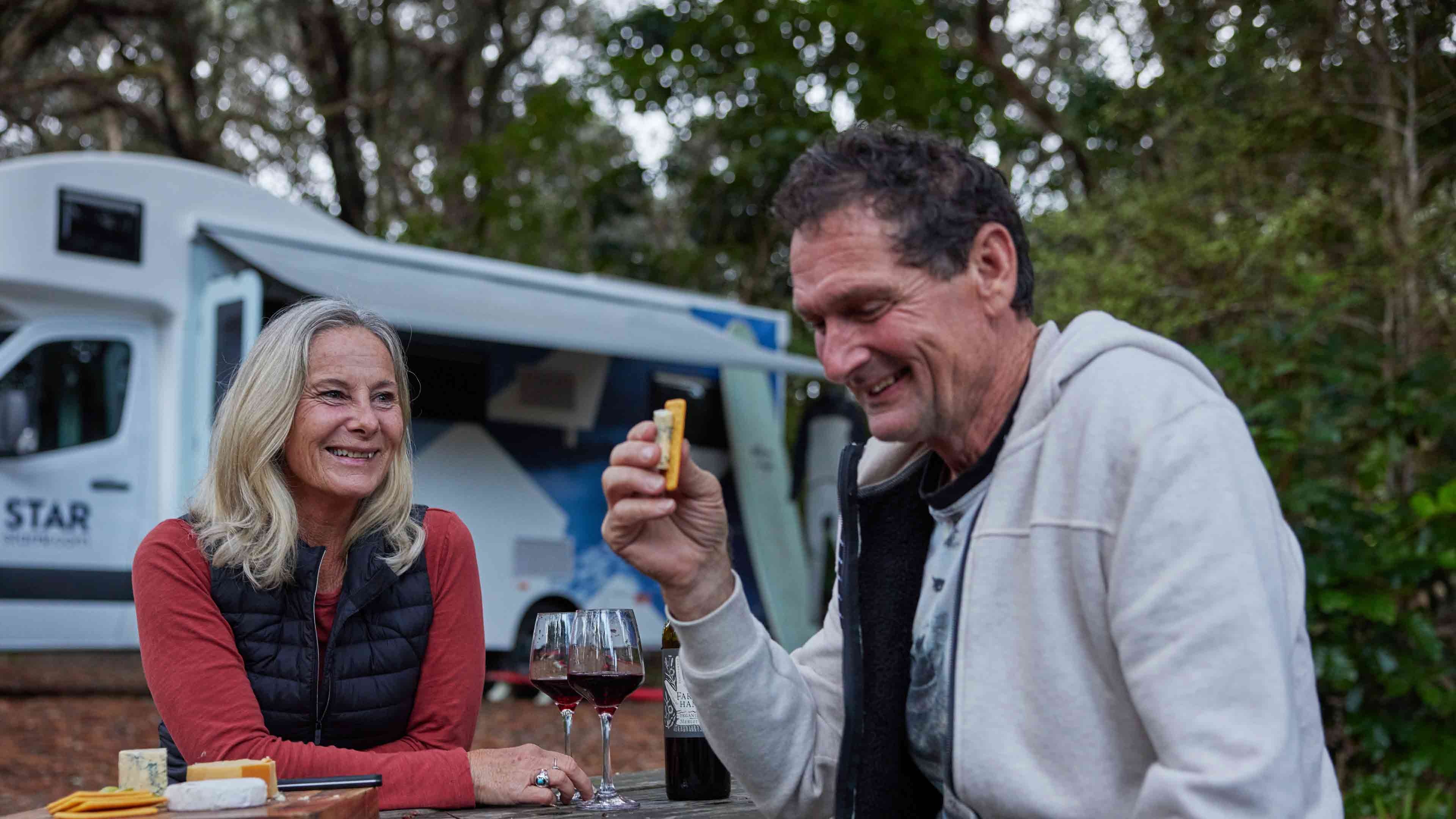 Star RV Polaris 6 berth luxury motorhome for families and group road trips