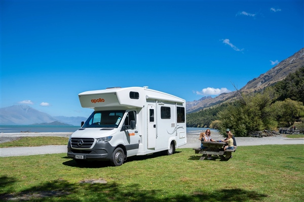 Apollo Euro Deluxe motorhome in New Zealand
