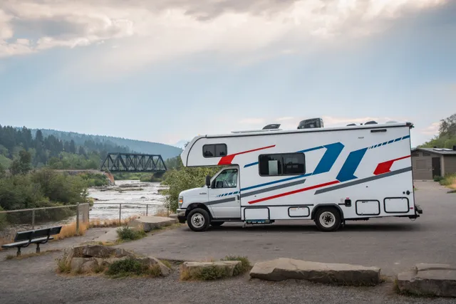 CanaDream Compact Motorhome Class C RV in Canada