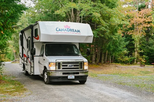CanaDream Maxi Motorhome Class C RV in Canada