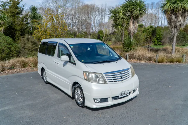 Lucky Rodeo campervan in New Zealand
