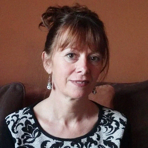 Portrait de Nelly Paradis, psychothérapeute et psychanalyste au Puy-en-Velay